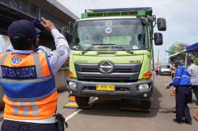 Penertiban Truk ODOL di Tol Jakarta-Cikampek, Cipularang, dan Merak Diperketat